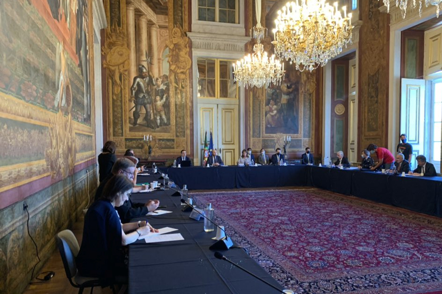 Mais de 22 mil empresas recorreram aos novos apoios do Estado