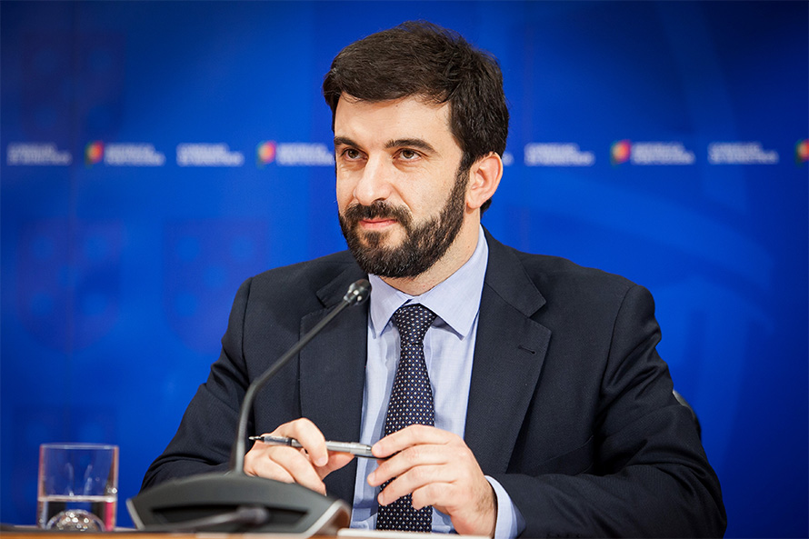 Governo aprova verbas para requalificação de 164 escolas