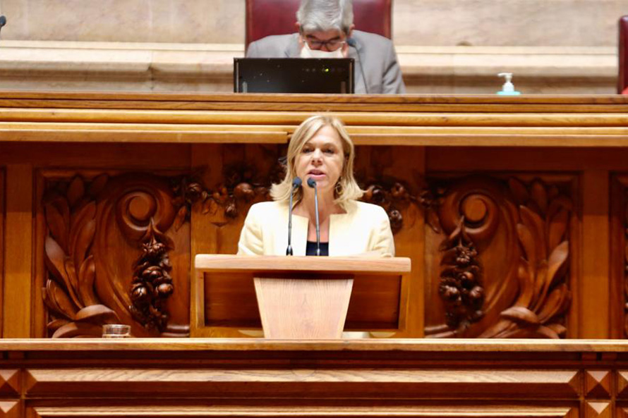 DIREITOS FUNDAMENTAIS NA ERA DIGITAL