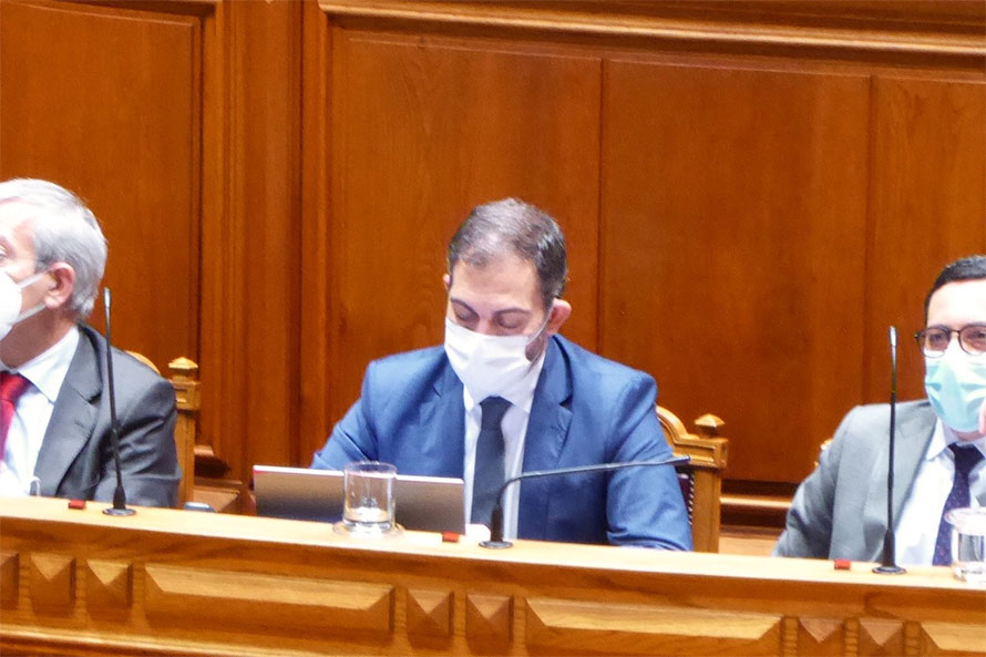 “É do interesse nacional viabilizar o Orçamento do Estado” para 2021