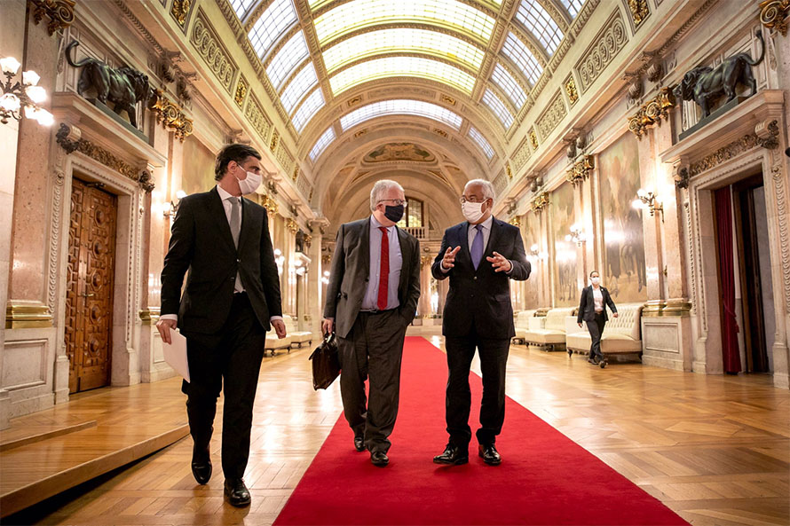 Governo saúda aprovação por “ampla maioria” e “empenhamento coletivo” no combate à pandemia