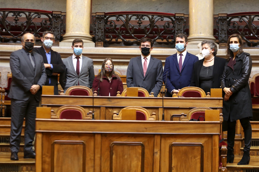 PS integra inquérito ao Novo Banco para apurar a verdade sem uma lógica de “partidarite”