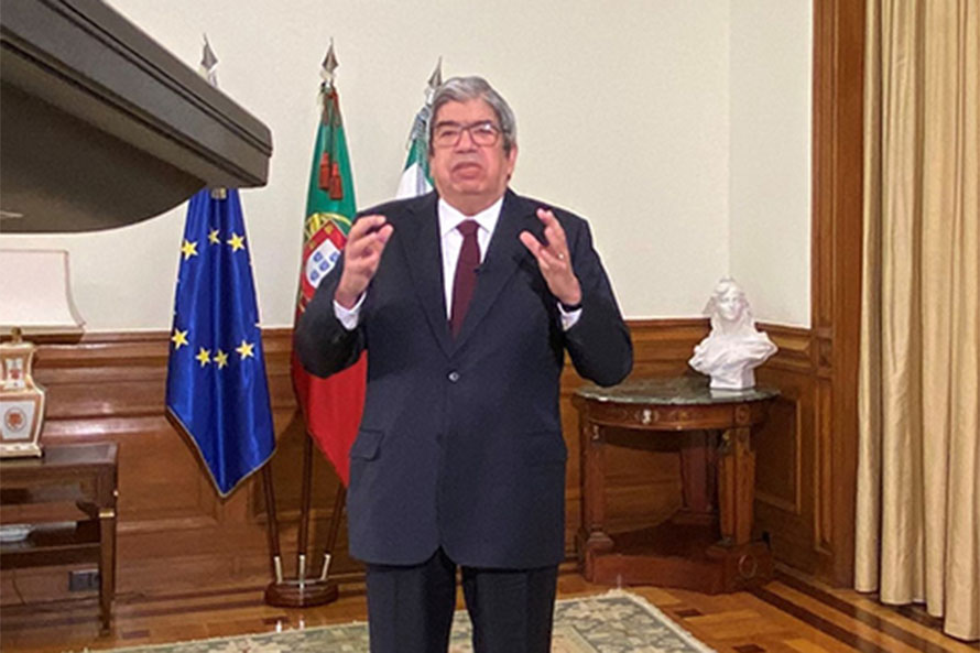“Votar é uma forma de resistência ao vírus e a quem se aproveita do medo”