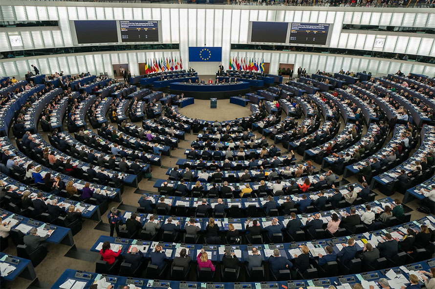 Eurodeputados socialistas lamentam “pequena política” da direita portuguesa
