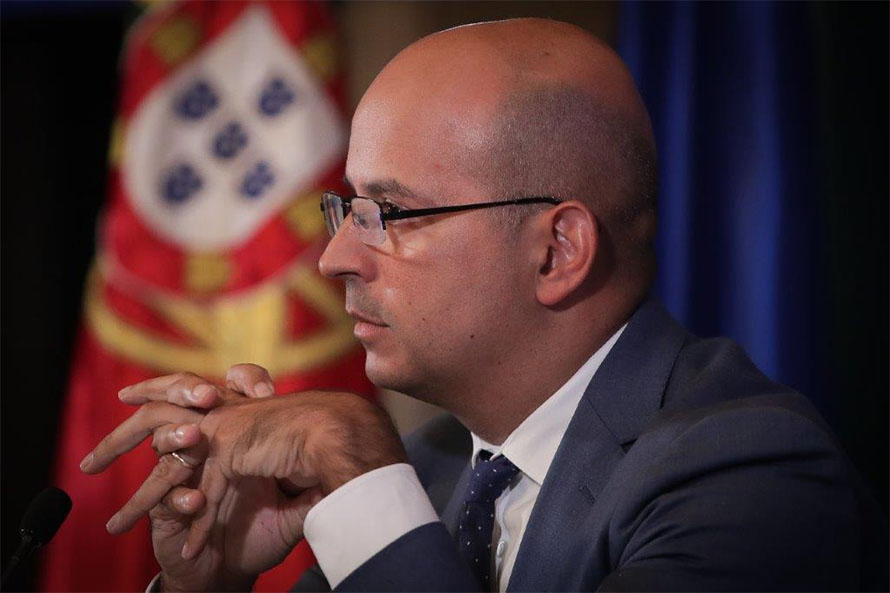 Estímulos à economia europeia devem manter-se até a pandemia perder força