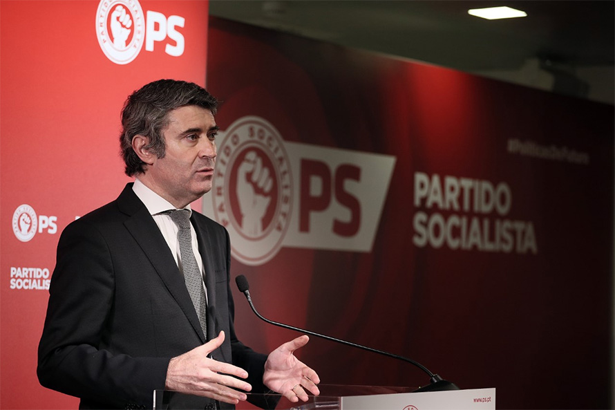 PS congratula-se com anúncio de aumento da testagem e lamenta que Rui Rio esteja “já com os olhos postos” nas autárquicas