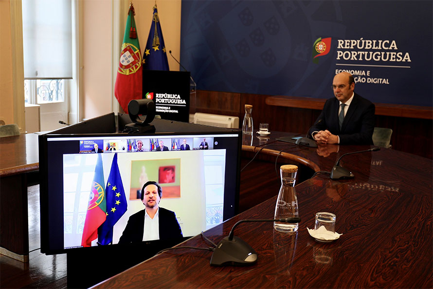 Acordo com a Nokia cria 300 postos de trabalho e “acelera transição digital”