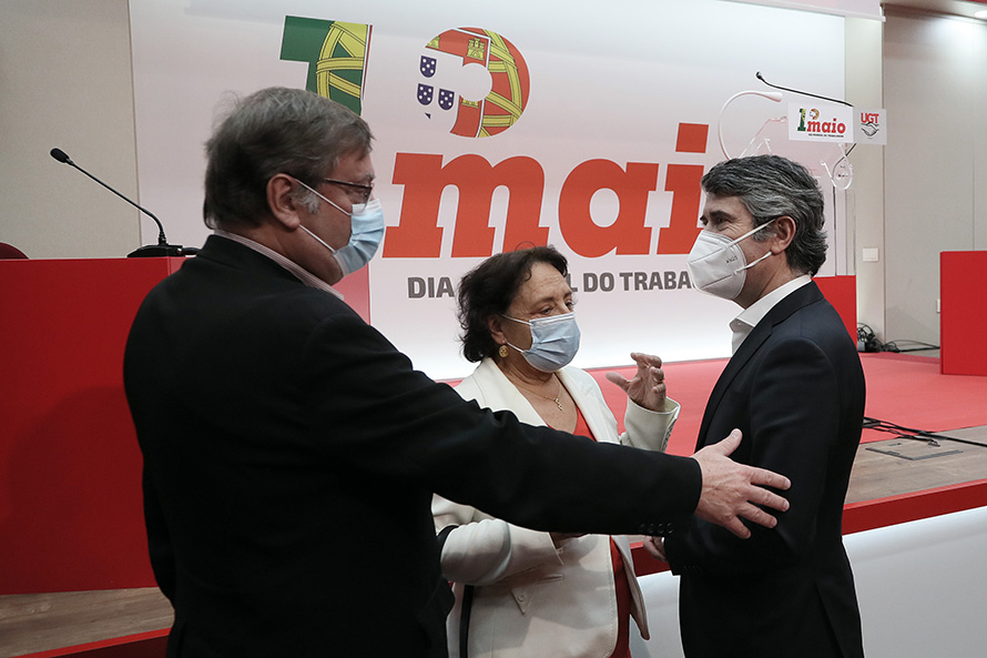 PS homenageia conquistas dos trabalhadores e sublinha valorização do diálogo social