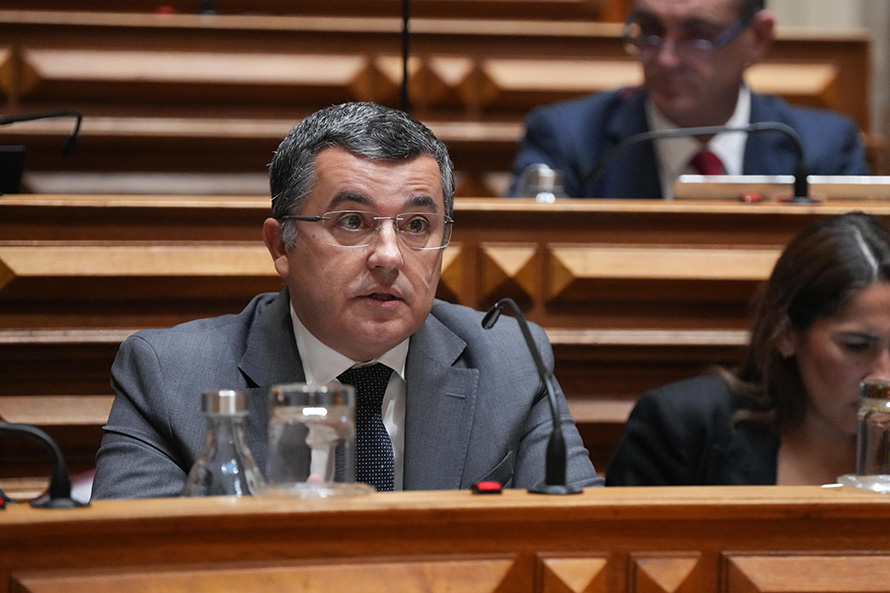 Projeto que repõe as freguesias vem cumprir a vontade da população