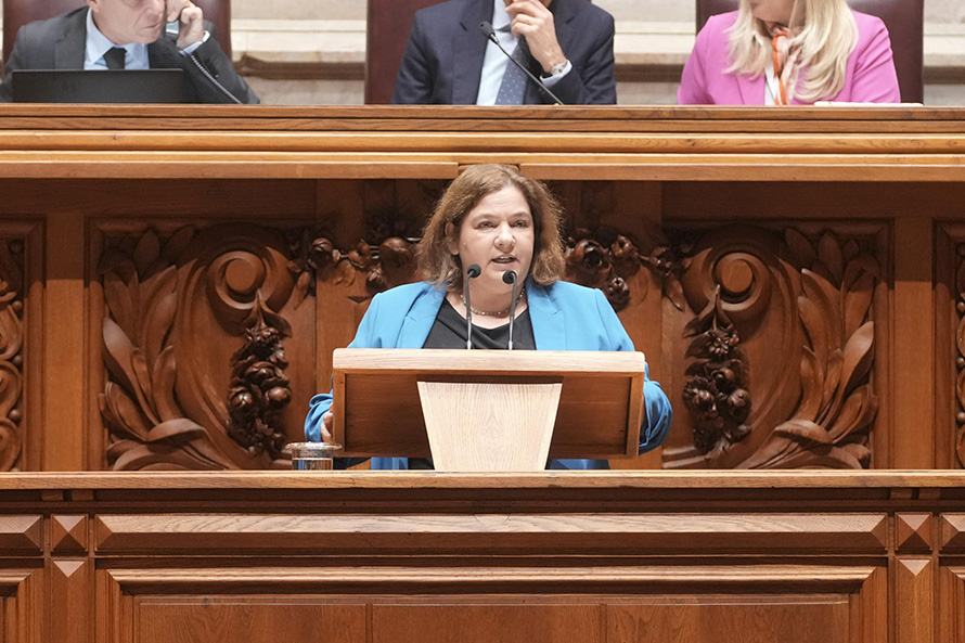 Portugal tem de estar do lado certo da história e reconhecer Estado da Palestina