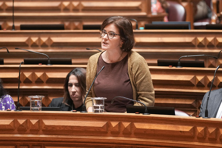 Ministério da Saúde governa com instabilidade, opacidade e incapacidade