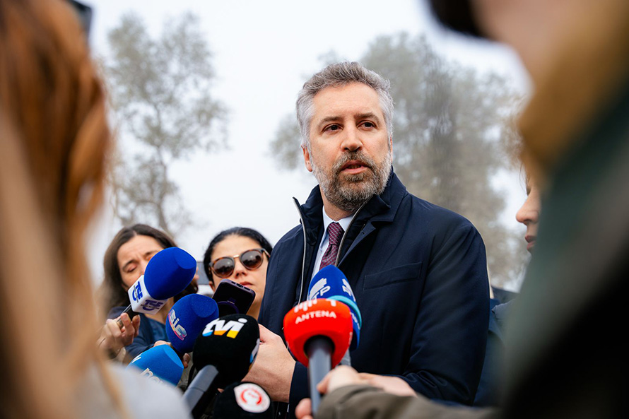 Pedro Nuno Santos agradece esforço e empenho de equipas de emergência