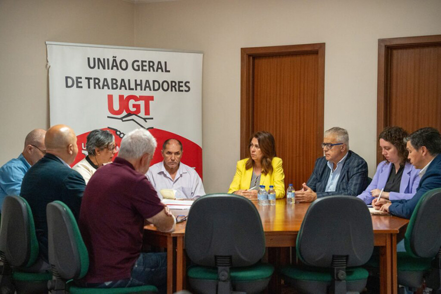 Socialistas querem salário médio a crescer até os 2.000 euros em 2029