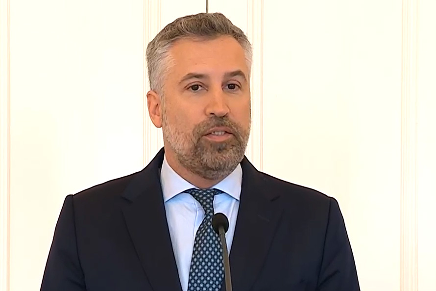 Secretário-Geral do PS evoca “homem bom e defensor da paz” que era crítico do populismo, do liberalismo e da “economia que mata”