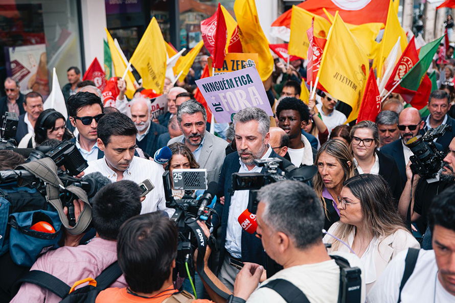 Ameaça de Montenegro à lei da greve é “insulto à democracia”