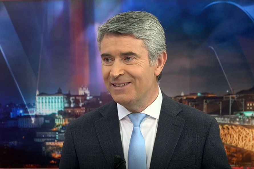 PS deve contribuir para a estabilidade e agir com espírito construtivo