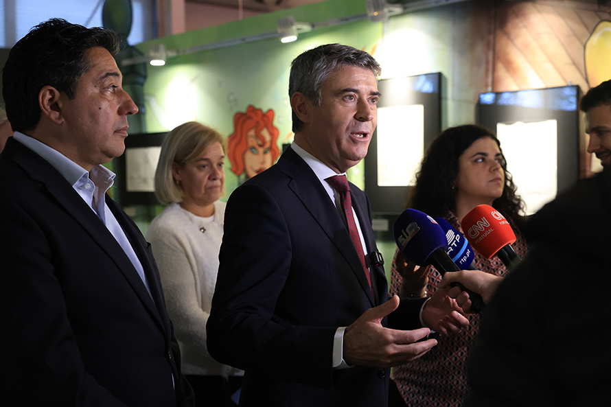 José Luís Carneiro exige apuramento de responsabilidades e vinca que “a mais importante é a do primeiro-ministro”