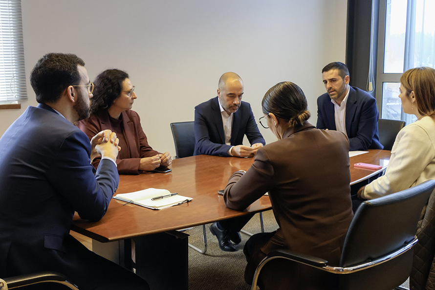 Deputados socialistas defendem mais médicos dentistas no SNS