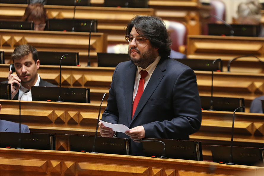 Estatuto do antigo combatente vem reparar um erro histórico