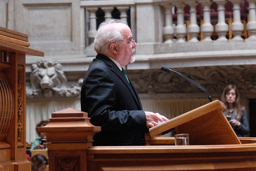 Vieira da Silva destaca aposta do Governo nas políticas sociais