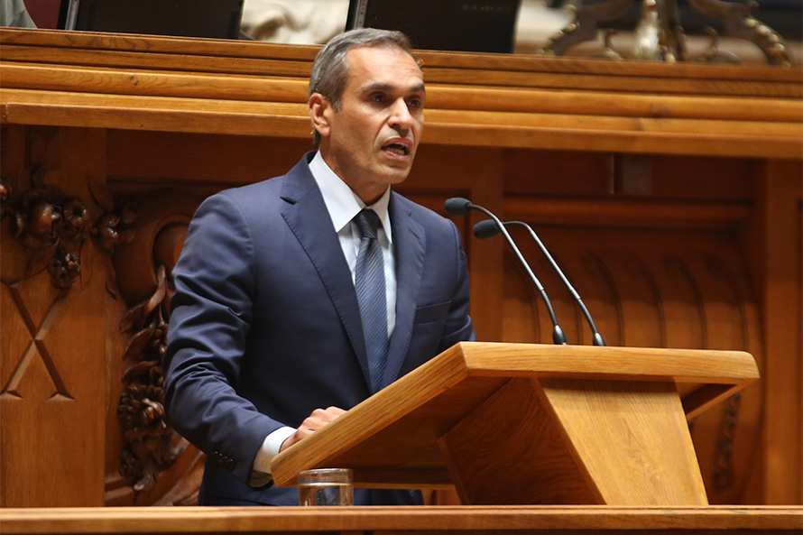 PS governou a pensar no país