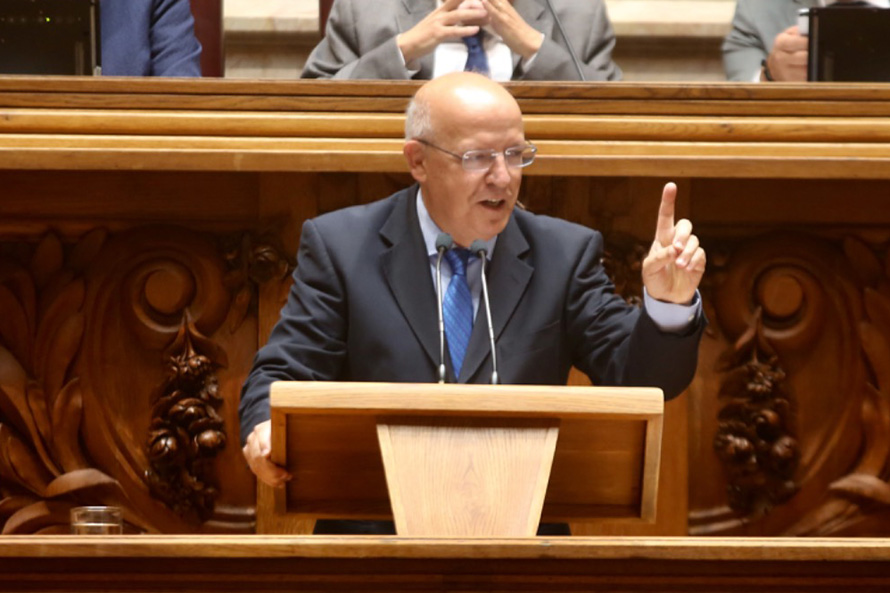 Coligações negativas contra o Governo do PS seriam “traição ao eleitorado”