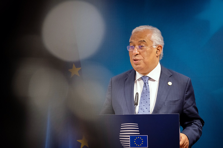 António Costa visita hoje missão da Polícia Marítima no mediterrâneo