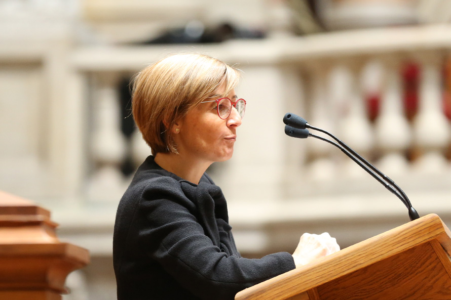 Taxas moderadoras serão eliminadas progressivamente