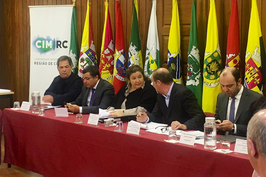 Governo trabalha para colmatar “o mais rápido possível” as dificuldades sentidas pelos autarcas