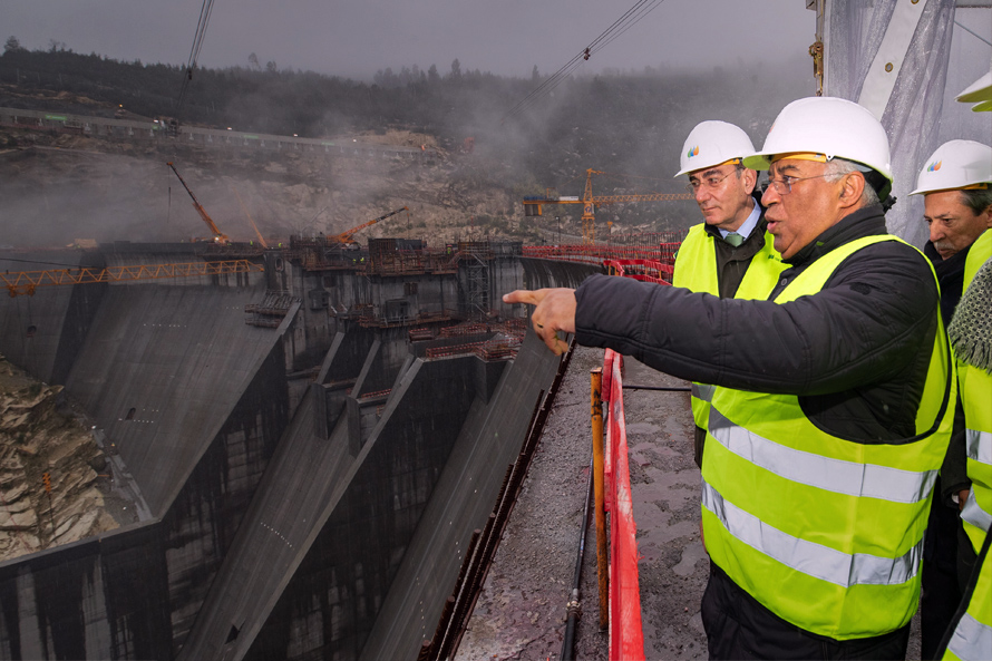 Aposta nas energias renováveis é fator decisivo de modernização e crescimento da economia