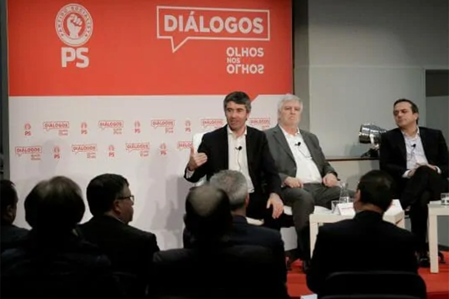 PS em diálogo com a sociedade civil “Olhos nos Olhos”