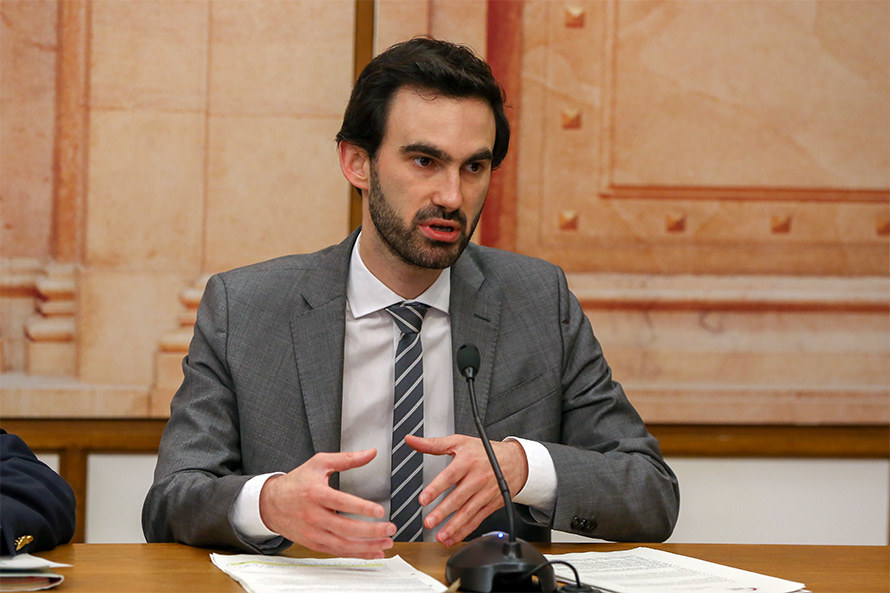 Deputados do PS destacam medidas do Governo na área laboral