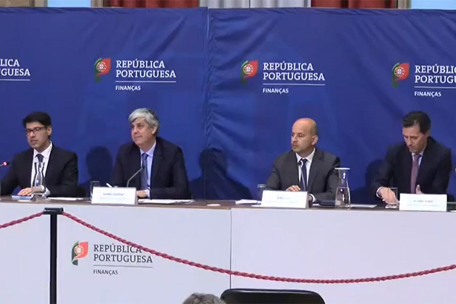 Apoio à economia, reforço do SNS e proteção social