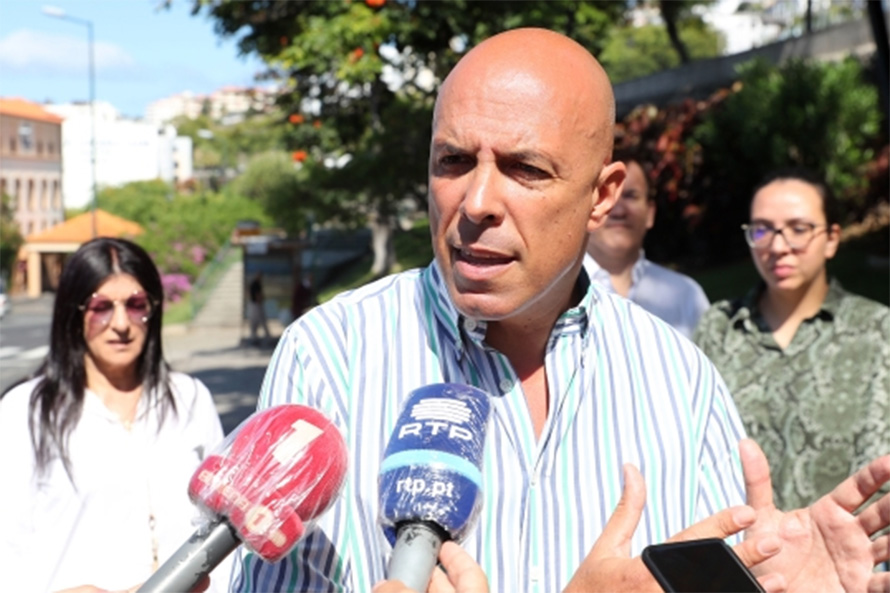 PS defende plano de investimento público que alavanque a economia regional