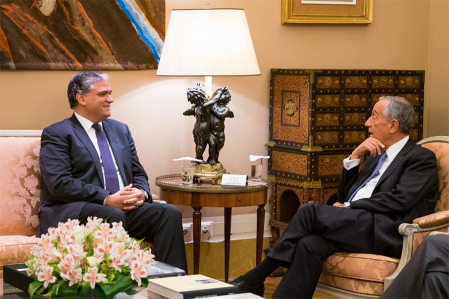 PS remete decisão para Presidente da República mas adverte que quanto mais tarde maior será o risco