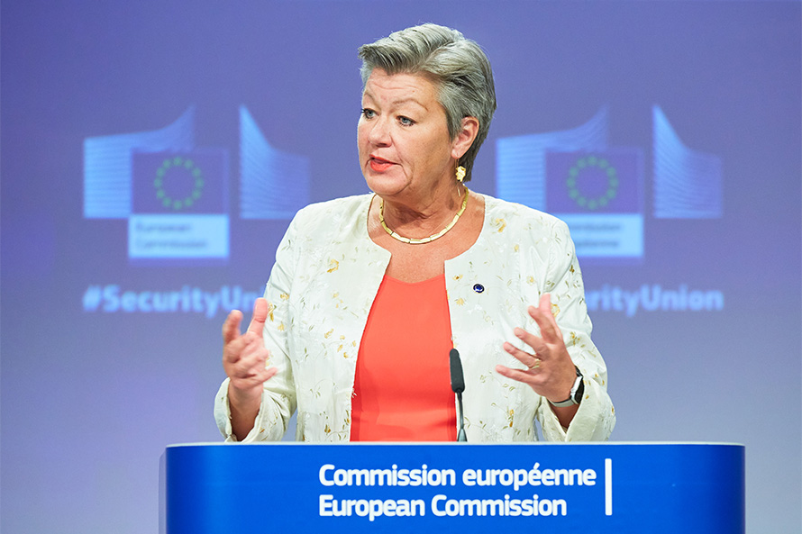 Bruxelas elogia Portugal por regularização de imigrantes na pandemia