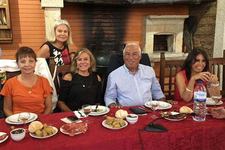 Socialistas vão avançar com lista paritária nas eleições europeias