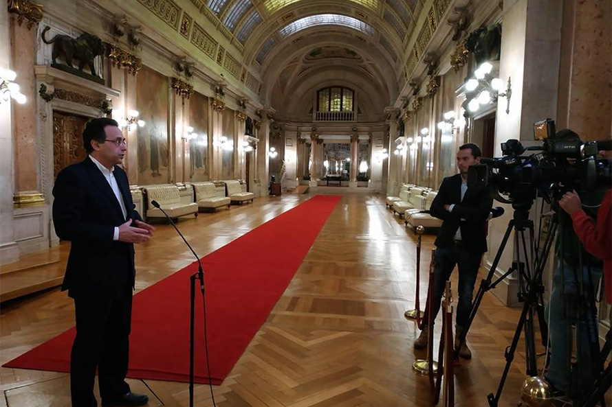 PS lamenta que veto impeça professores de recuperar tempo de serviço já em janeiro