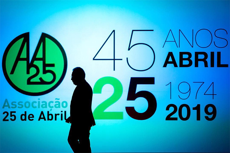 “A festa continua a ser bonita, pá”