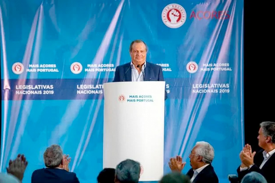 Carlos César pede “votação destacada” no PS para evitar desvios no caminho