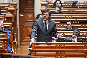 Infiltração de grupos extremistas é um risco para as próprias forças de segurança