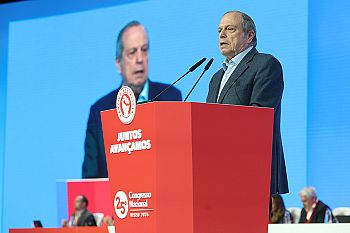 PS deve ser parte das soluções para o país e ganhar a confiança dos portugueses