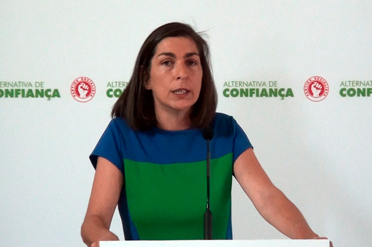 PS denuncia duplo descaramento de Portas