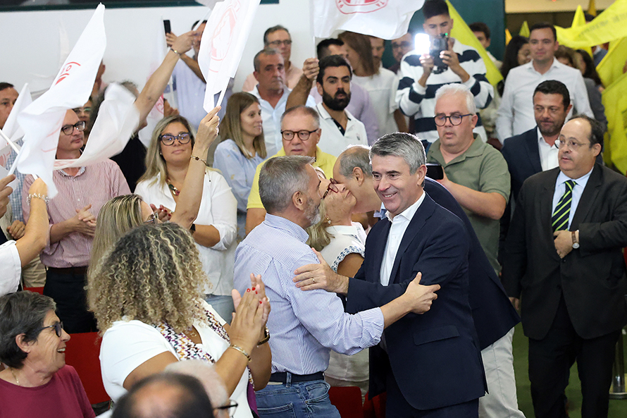 Democracia “não está para brincadeiras” e exige “escolhas responsáveis”