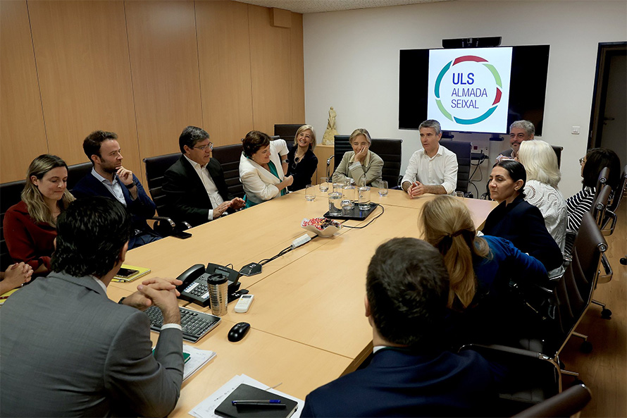 Governo não ouve autarcas sobre a saúde e ministra “perdeu há muito a autoridade política”
