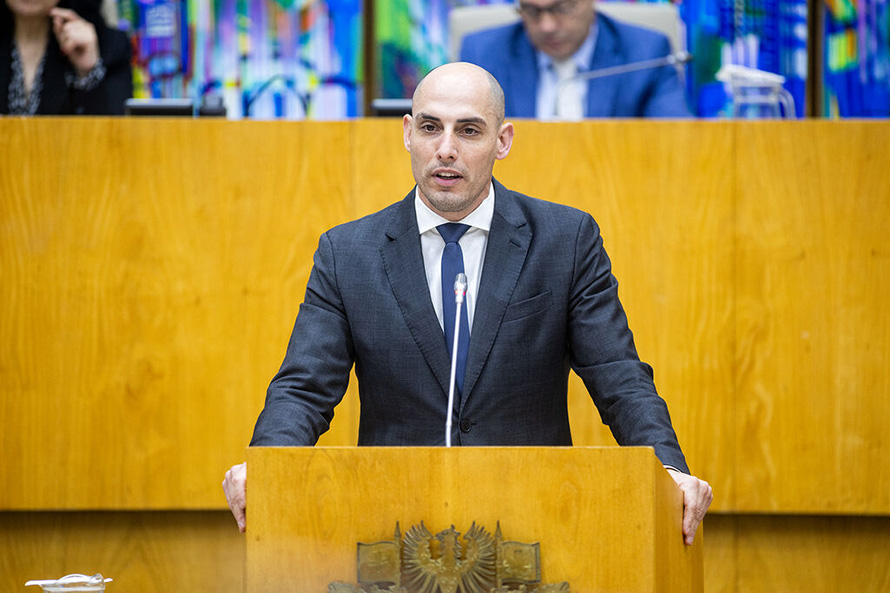 PS/Açores defende modelo de mobilidade que garanta pagamento máximo de 119 euros sem documentação exigida