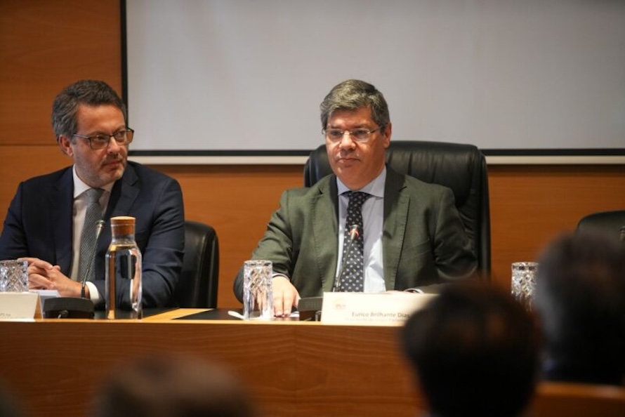 Eurico Brilhante Dias critica precipitação do Governo por tirar o Estado da CASES