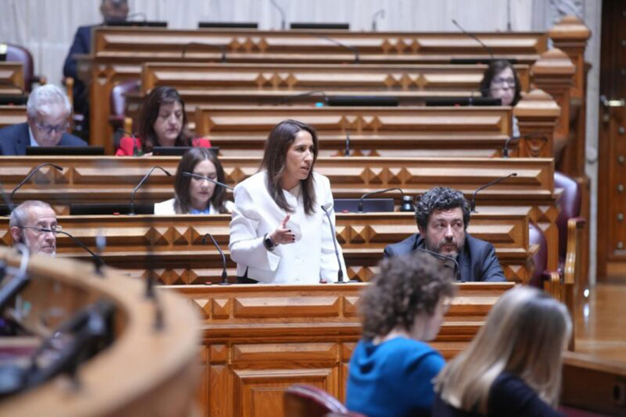 PSD e CDS querem tornar Administração Pública cada vez pior
