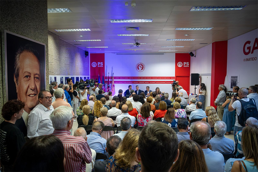 José Luís Carneiro defende política de proximidade e reforça apelo à mobilização dos socialistas