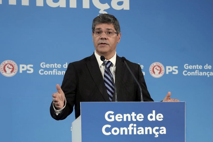 Situação do ministro da Administração Interna “atingiu o limite do admissível”
